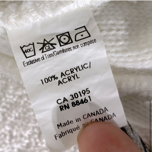 5/$25 Line White Blue Pink Toque Beanie Winter Hat - Picture 7 of 10